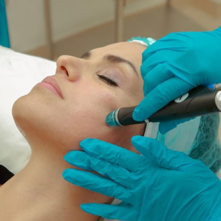 Luxury and Spa Ladies Facial Treatments - 6 In 1 HydraFacial